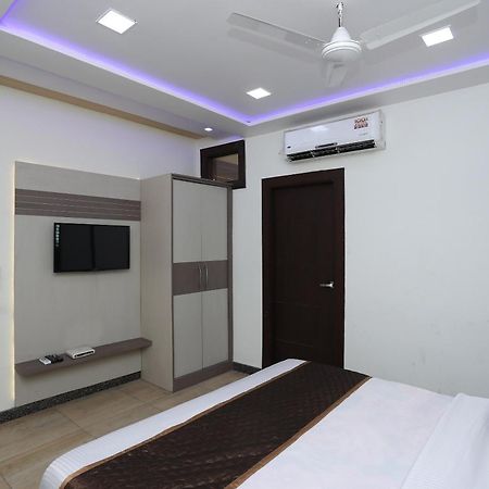 Oyo Hotel Vaishnavi Heritage Inn Агра Экстерьер фото
