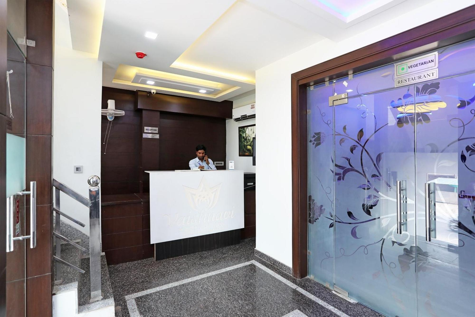 Oyo Hotel Vaishnavi Heritage Inn Агра Экстерьер фото